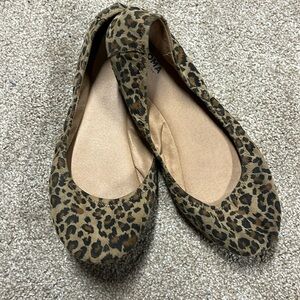 Women’s size 10 leopard ballet flats